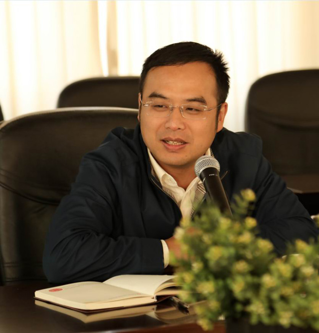 马栩生校长首先发表了讲话,他对学报工作予以了充分的肯定:学报办出了