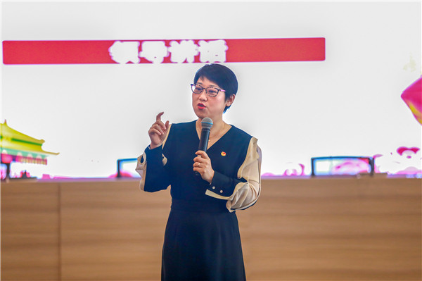 团省委副书记武一婷一行到我校调研并参加团支部主题团日活动